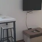 Hana 04 דירה *
