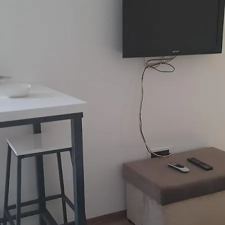 Hana 04 شقة *